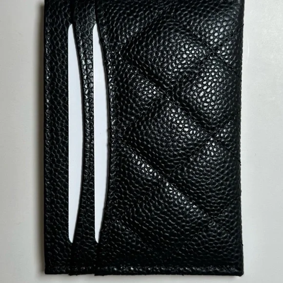 Chanel Classic Quilted Caviar Cardholder Black GHW - Picture 3 of 7